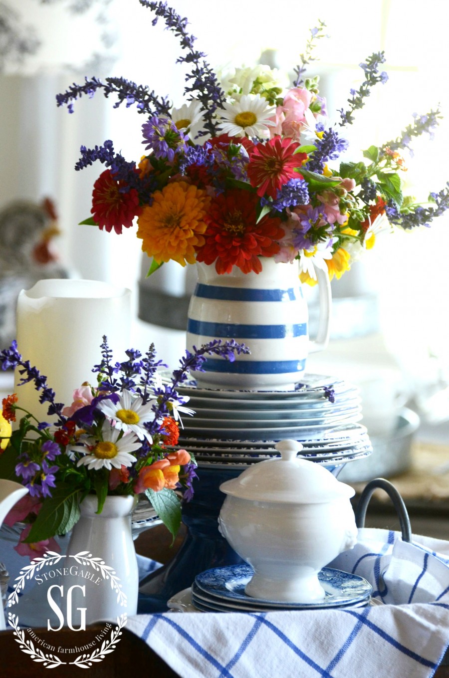 10 EASY WAYS TO DECORATE FOR SUMMER-bring cut flowers in from outdoorsw-stonegabseblog.com