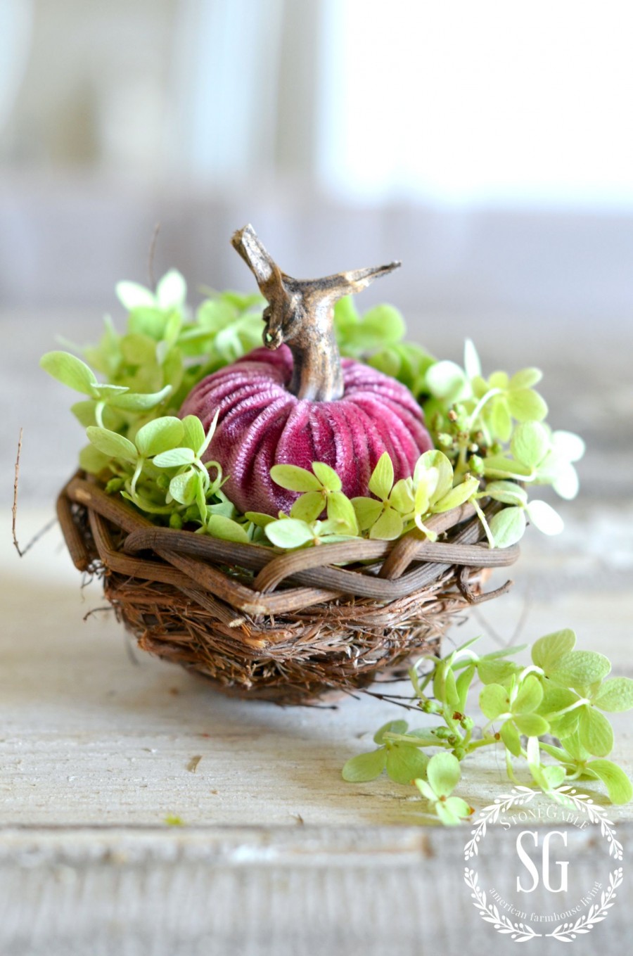 5 BEAUTIFUL WAYS TO STYLE PUMPKINS-pumpkins-in nest- stonegableblog.com