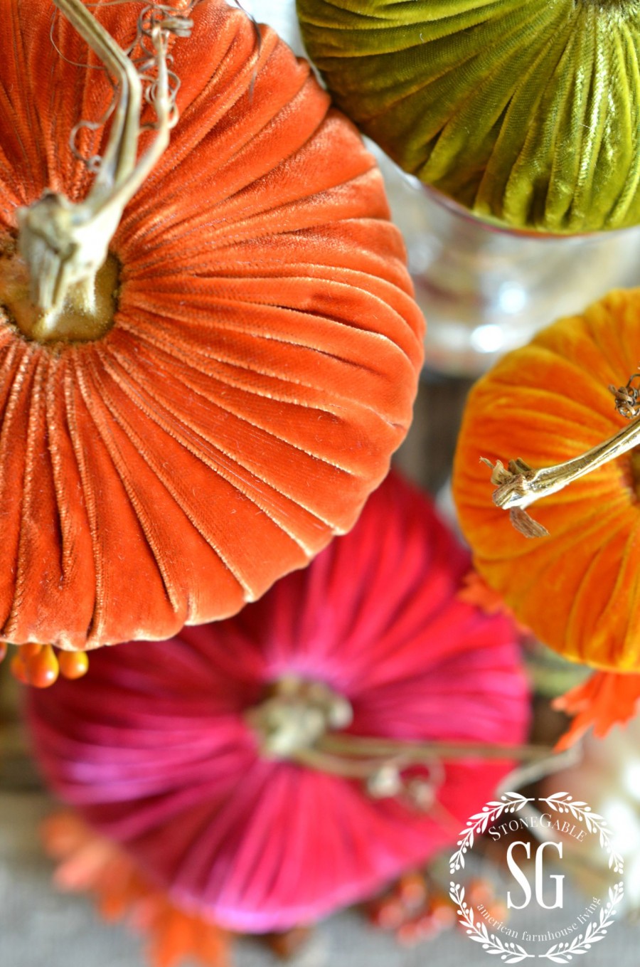 5 BEAUTIFUL WAYS TO STYLE PUMPKINS-pumpkins-velvet-colorful-top- stonegableblog.com