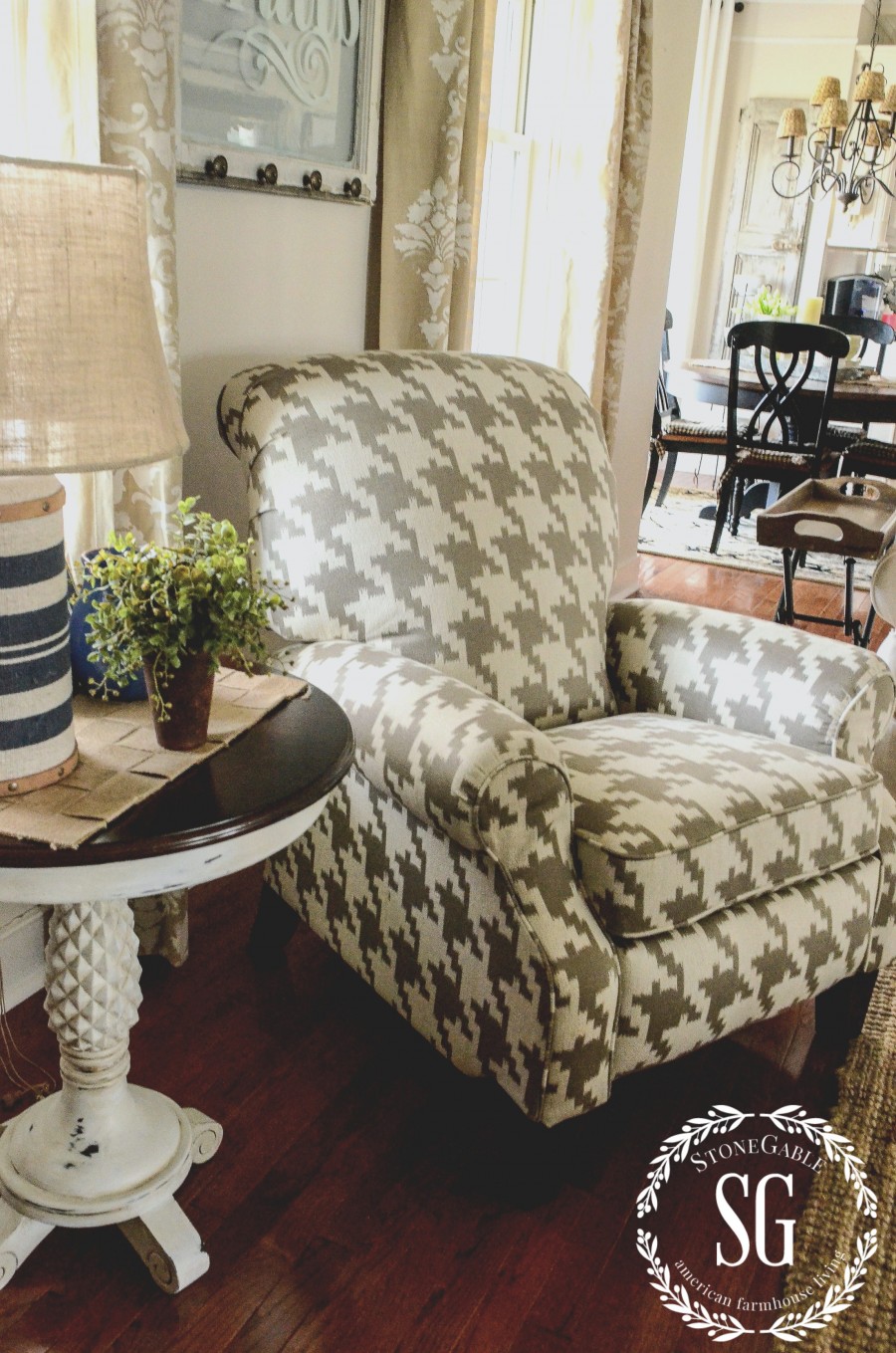 6 TIPS FOR CHOOSING THE PERFECT CHAIR. Good to know tips for finding the perfect chair for your home.