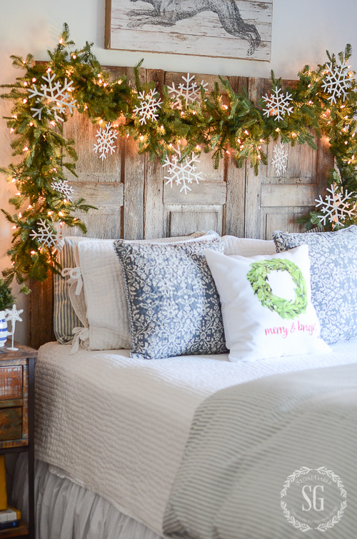 BHOME CHRISTMAS TOUR GUEST ROOMS-headboard-with-garland-stonegableblog-2
