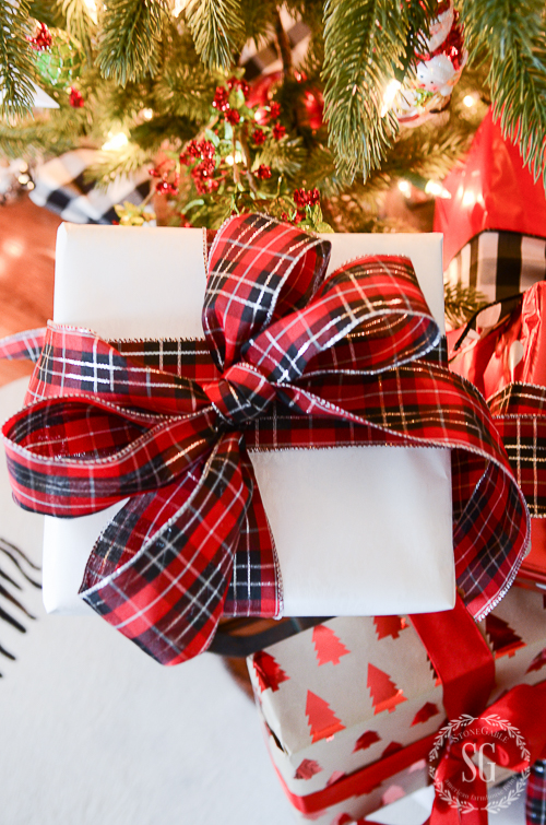10 VERY BEST GIFT WRAPPING TIPS