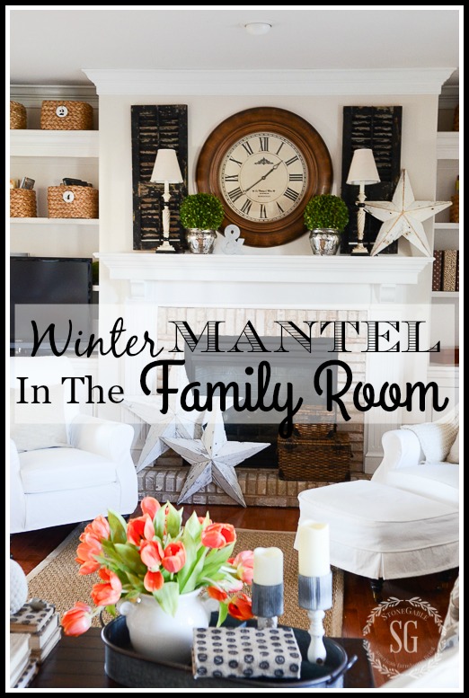 WINTER MANTEL IN THE FAMILY ROOM