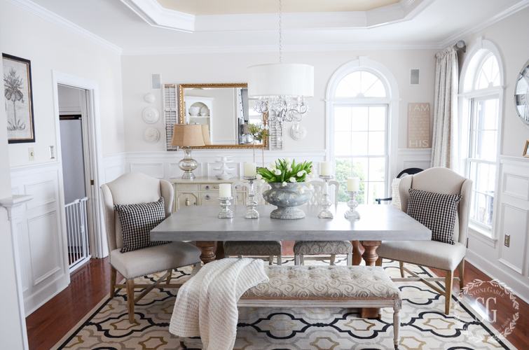 THE SIMPLICITY AND GRACE OF A DINING ROOM