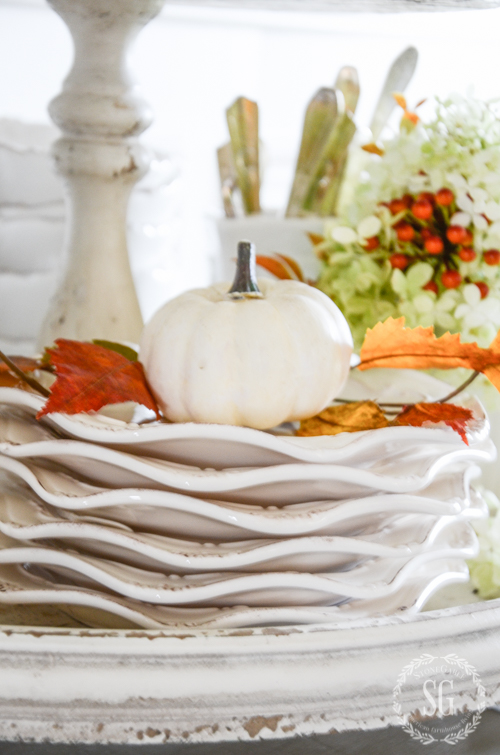 FALL TIERED TRAY-An easy and pretty way to decorate for fall. Even if you have a hard time decorating, YOU CAN DO THIS!