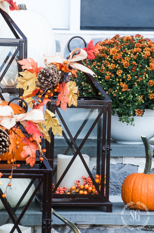Outdoor Fall Decorating With Lanterns, Decorating With Lanterns Outdoors