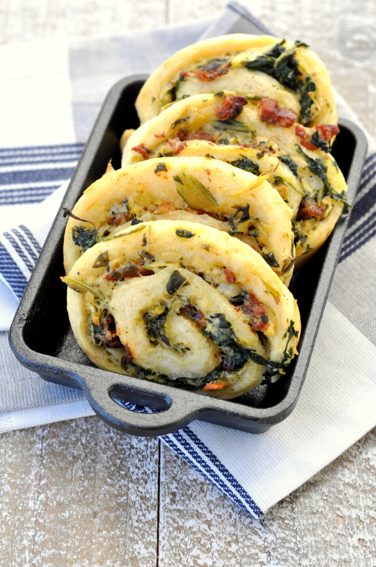 bacon-spinach-pizza-roll-ups-4
