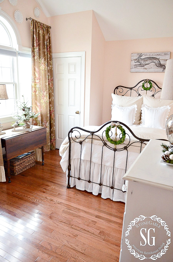 GUEST BEDROOM MAKEOVER REVEAL- A step by step guide about making a room over! Here's how I did it!