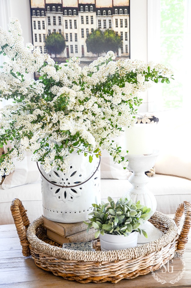 PERFECT SUMMER VIGNETTE- And how to create one that will work all summer long