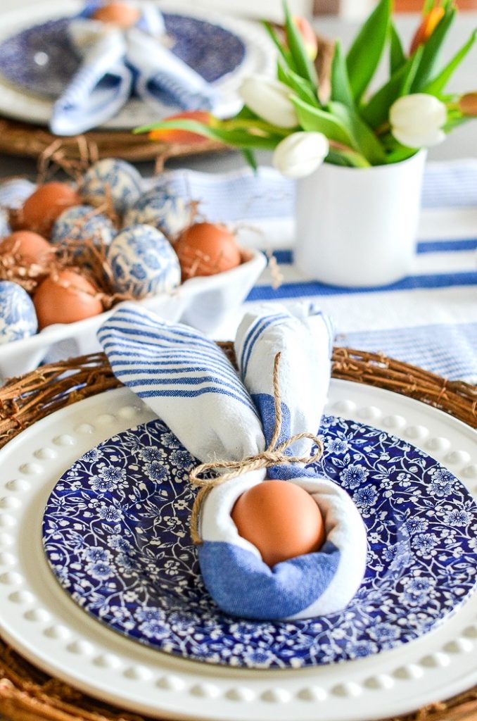 PRETTY BLUE AND WHITE EASTER TABLE FOR 4