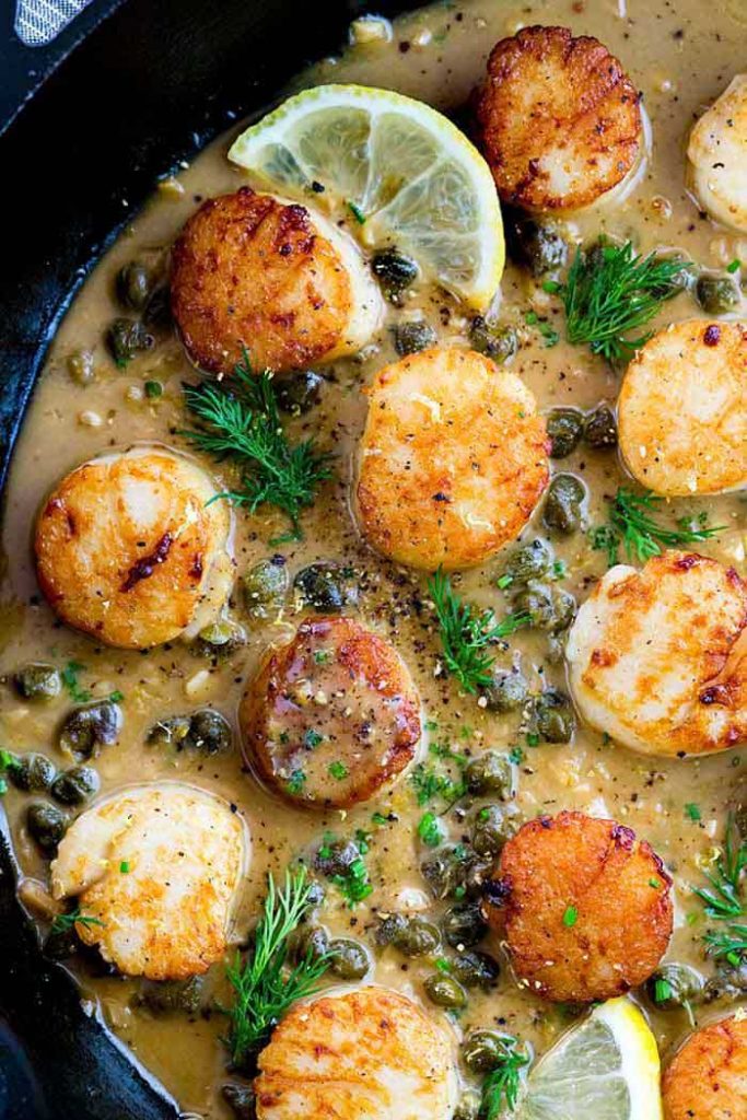 SCALLOPS BATHED IN A LEMON SAUCE