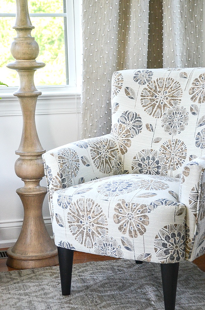 HOW TO CHOOSE THE BEST ACCENT CHAIR