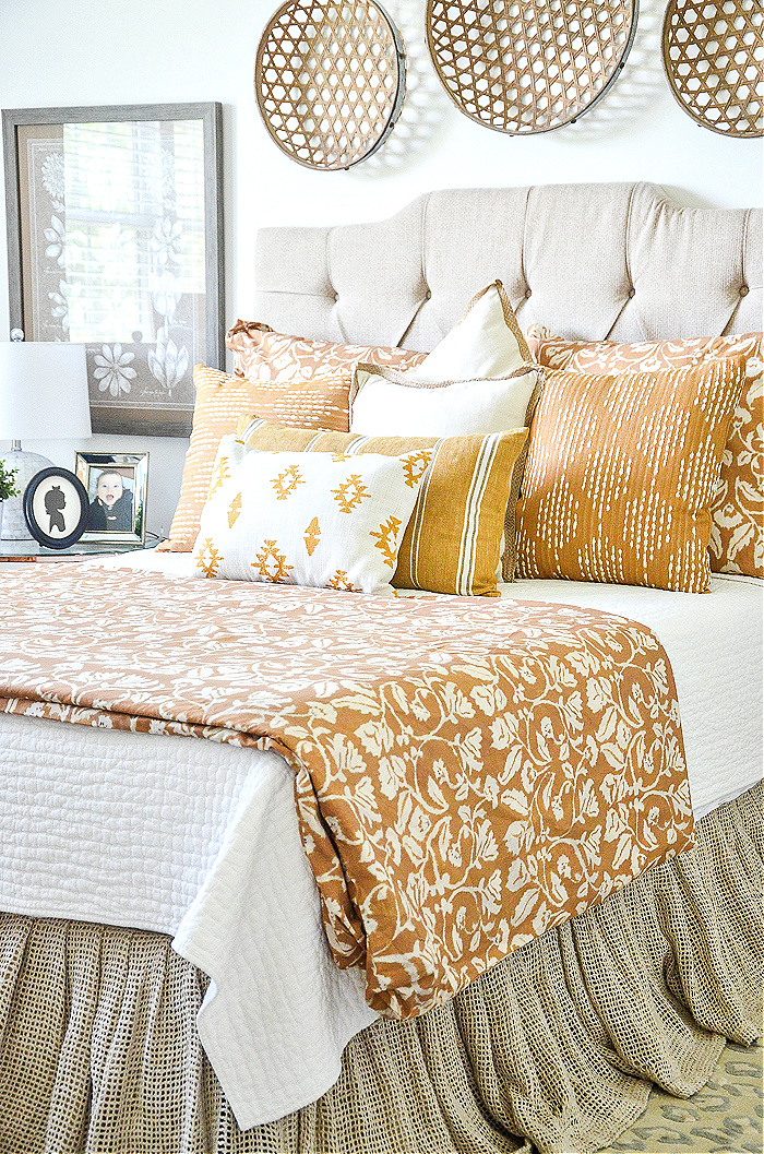 EASY AND PRETTY SUMMER BEDROOM IDEAS