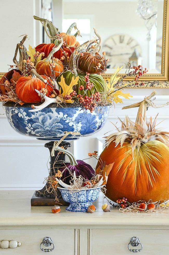 fall decorating ideas- VELVET PUMPKINS