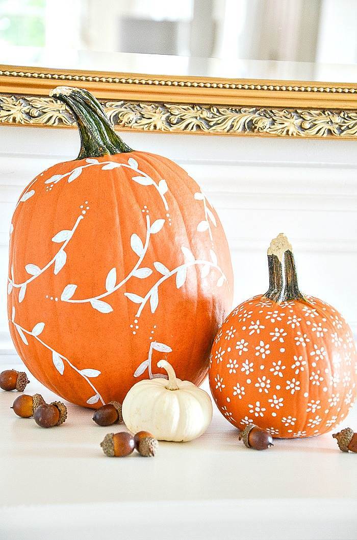 PRETTY PATTERNED PAINTED PUMPKINS