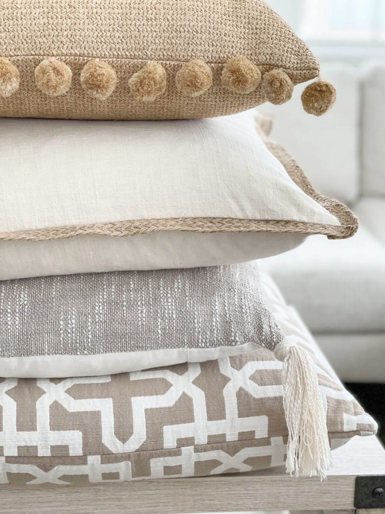 How To arrange Pillows On A Sectional