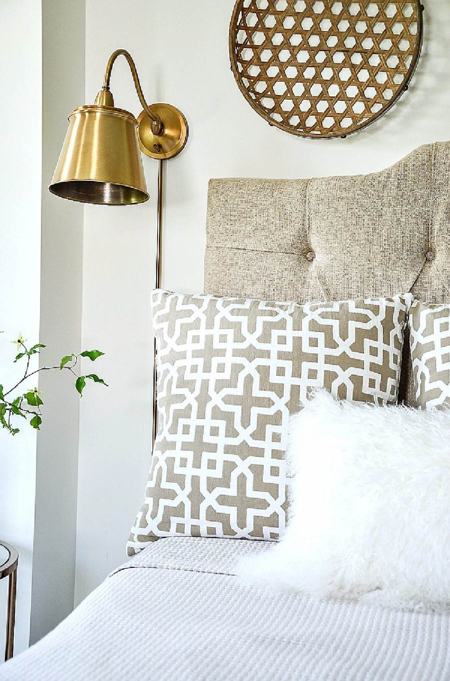 How to Arrange Pillows On a Bed, Per Designers, Havenly