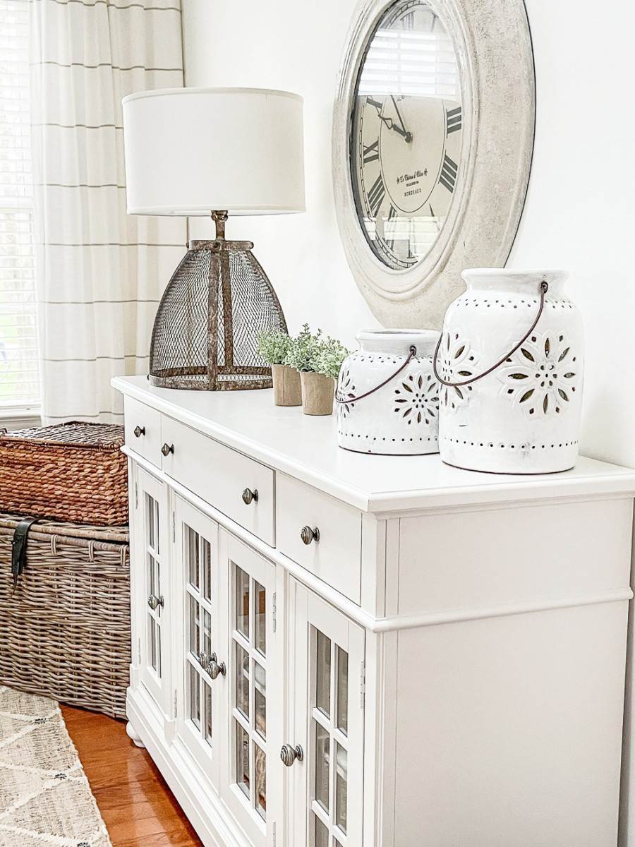 Decorating Sideboards And Buffets, What To Put On Top Of A Dining Room Buffet