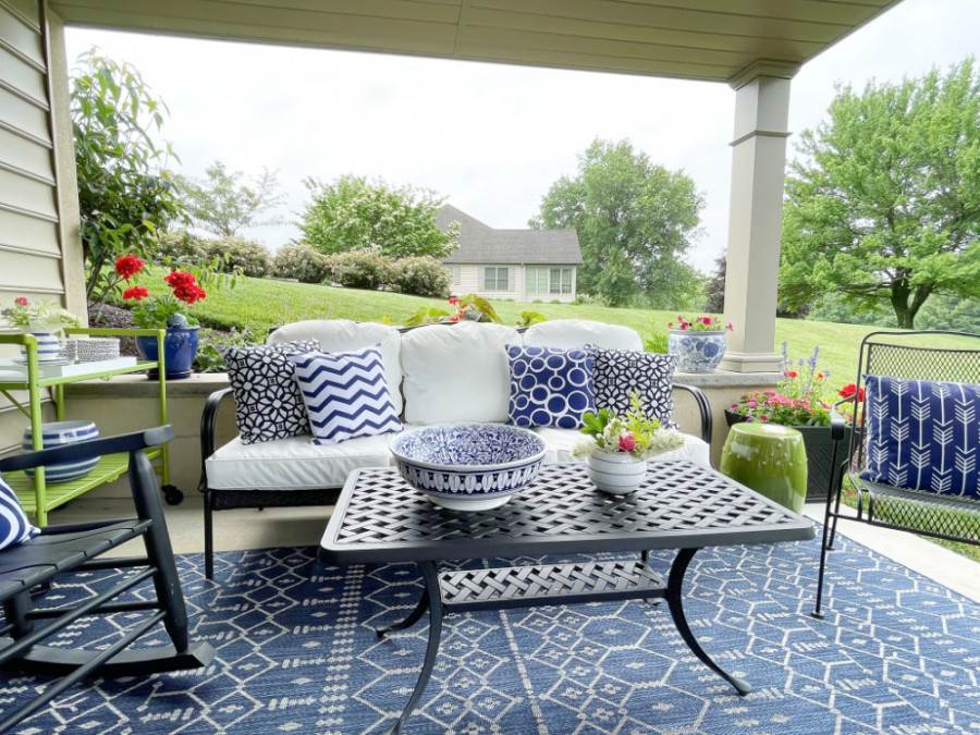 BLUE AND WHITE PATIO