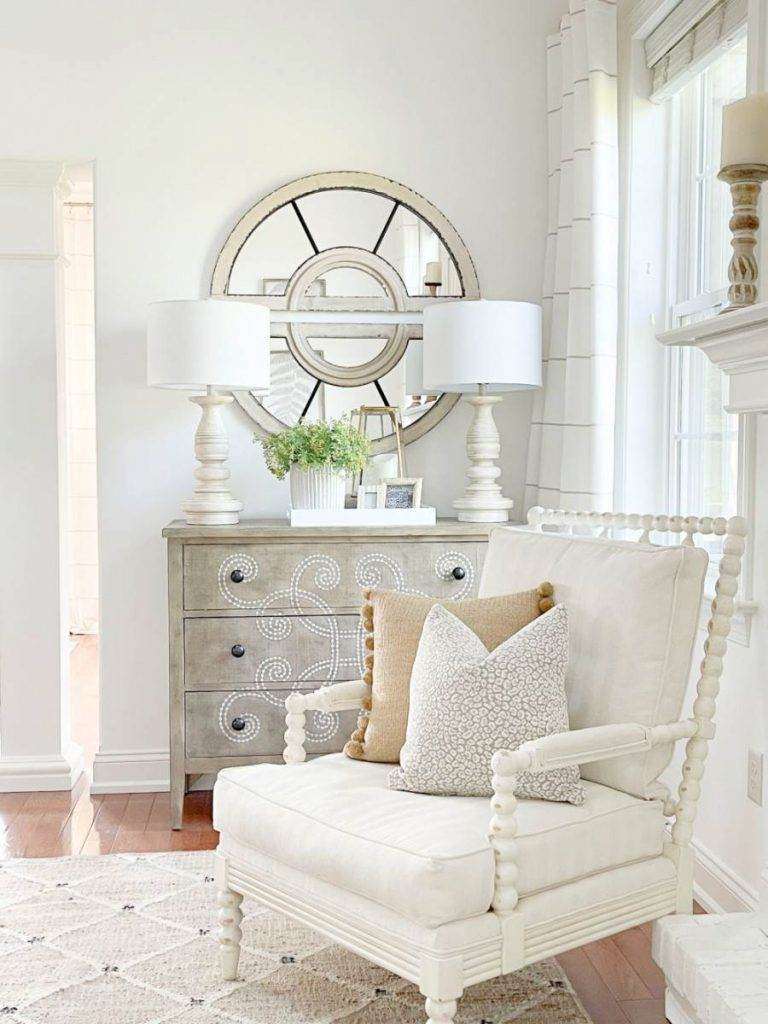 Here is a sneak peek at the home decor trends for 2022.  If you like cozy classics you will love what is coming your way!