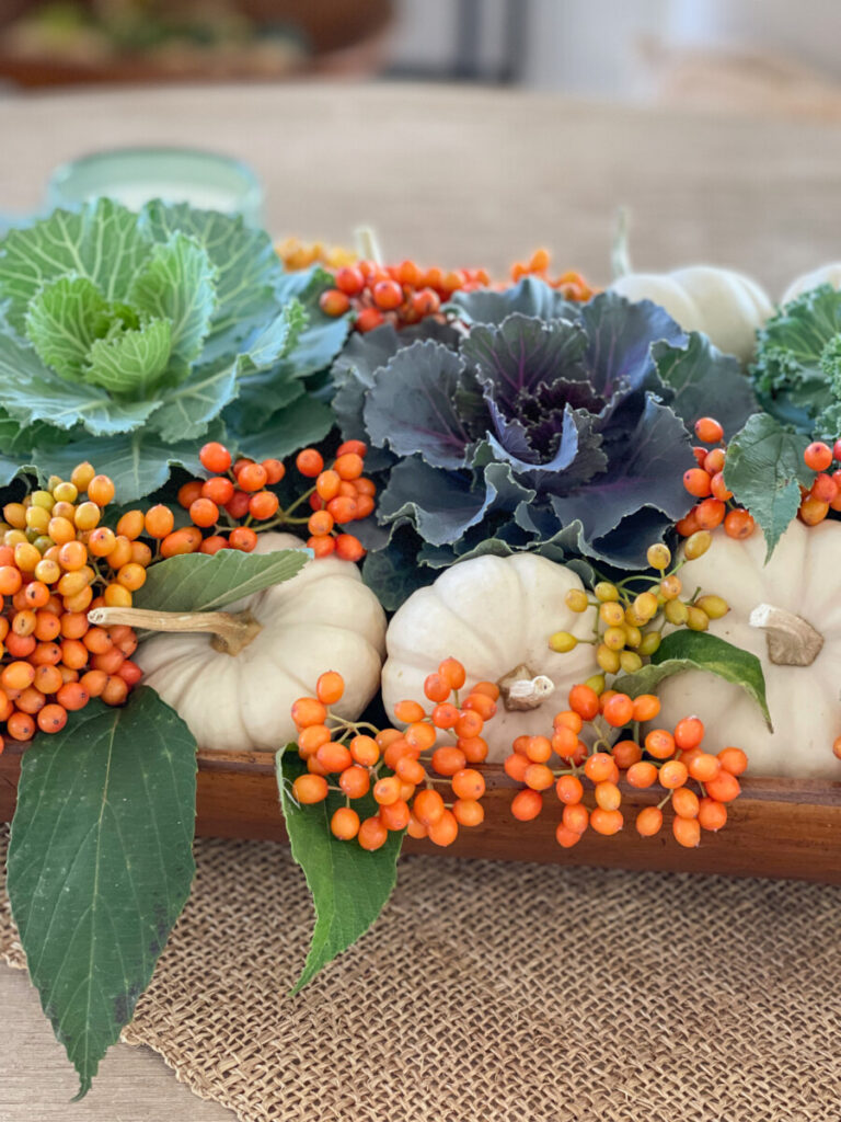 Create 6 BEAUTIFUL FALL TABLE CENTERPIECES for your fall home. Lots of ideas and creative home decor inspiration.  Make these arrangements and other home decor diy projects for your fall home.