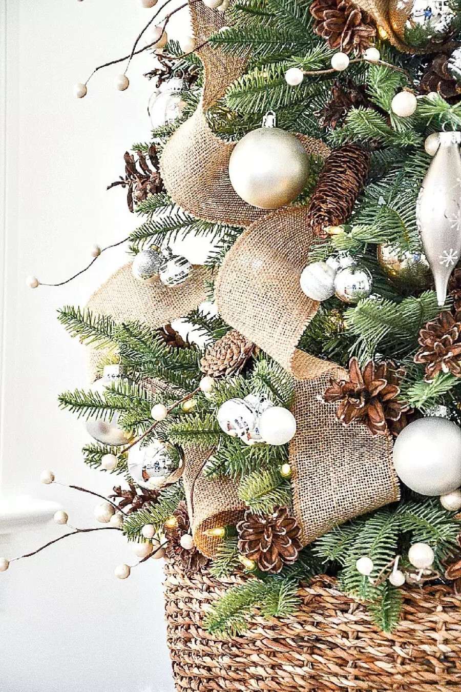 Decorating With Pinecones At Christmas