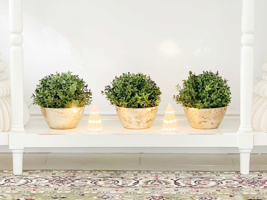 gold bowls with boxwood