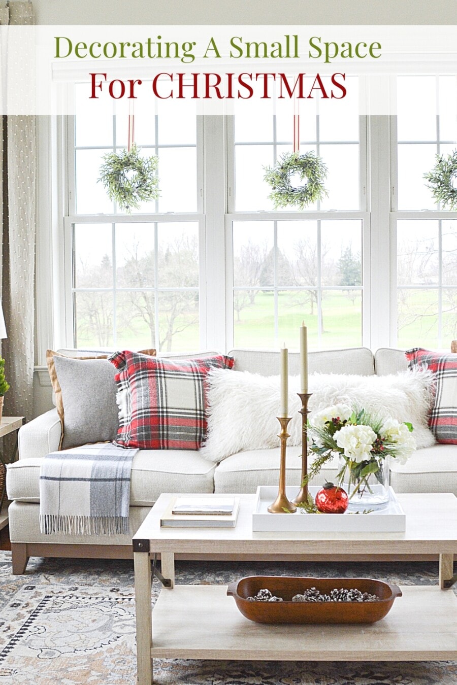 TIPS FOR DECORATING SMALL SPACES FOR CHRISTMAS - StoneGable