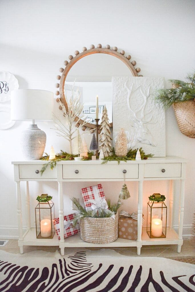 SMART THINGS TO DO NOW FOR CHRISTMAS NEXT YEAR- CHRISTMAS FOYER