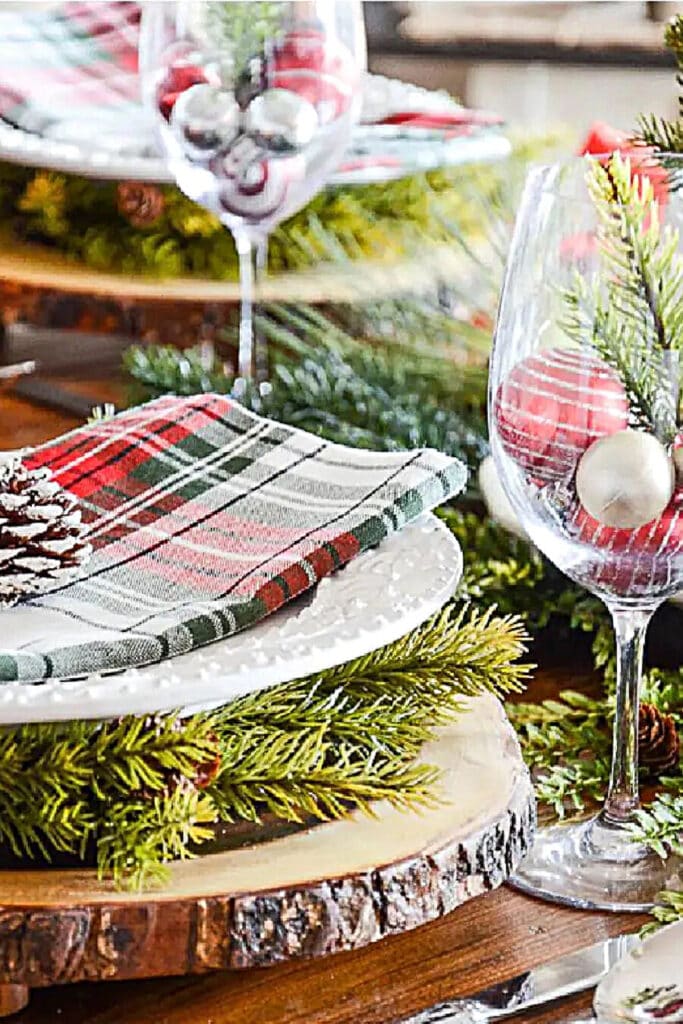 BEST THINGS TO DO IN DECEMBER- TARTAN TABLESCAPE