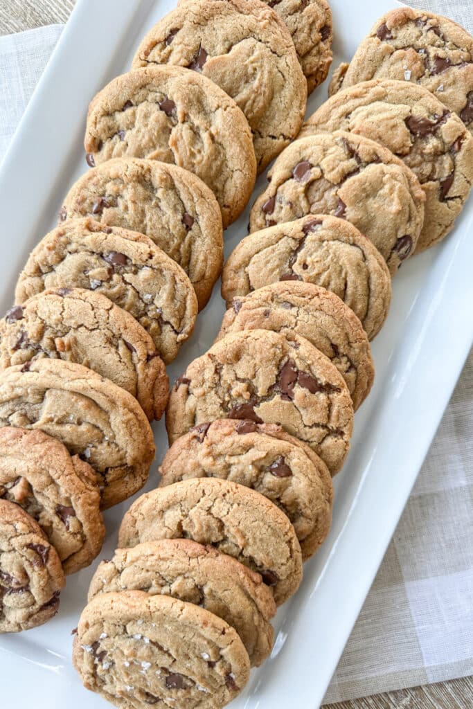 CHOCOLATE CHIP COOKIES ON A WHITE PLATTER