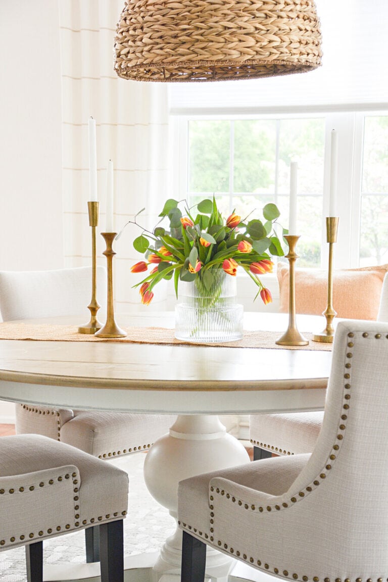 Best Tips for Decorating A Small Dining Room