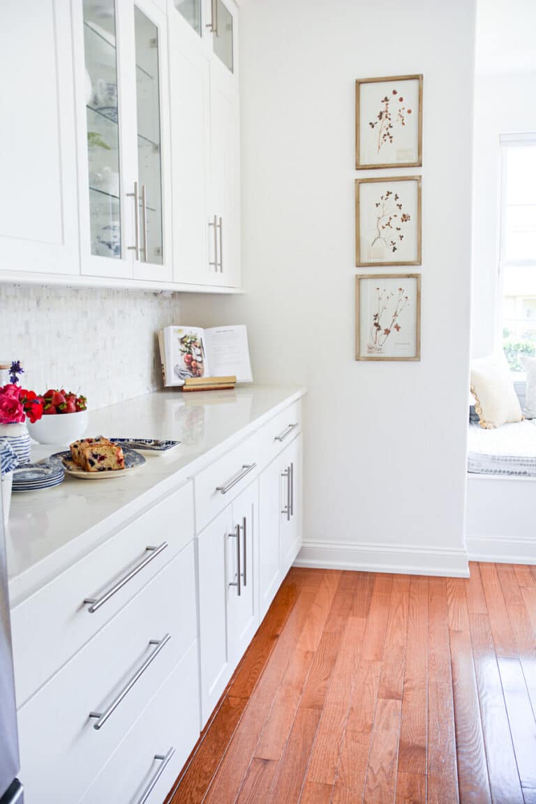 Are White Kitchens Really Out Of Style? - StoneGable