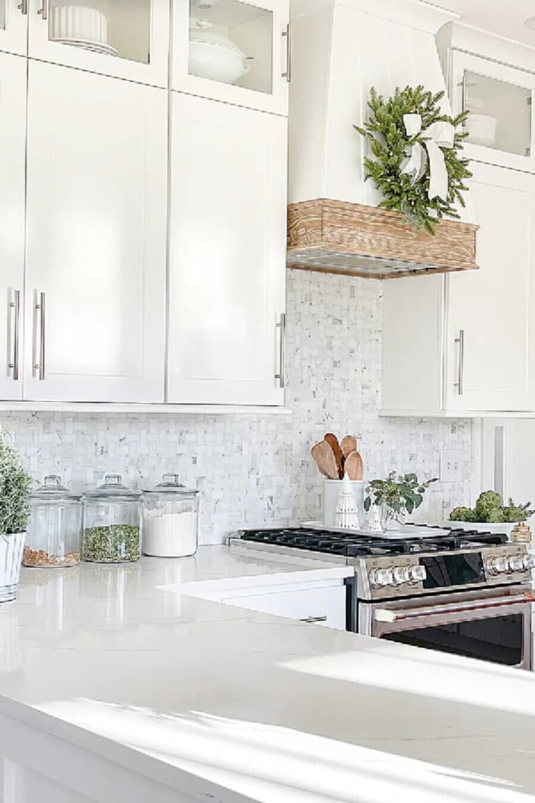Are White Kitchens Really Out Of Style? - StoneGable