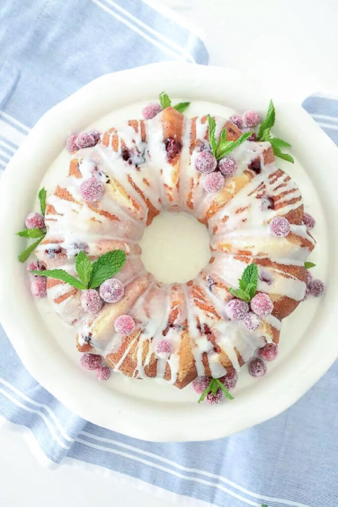 WHAT TO DO FOR CHRISTMAS now- Cranberry Orange Bundt Cake