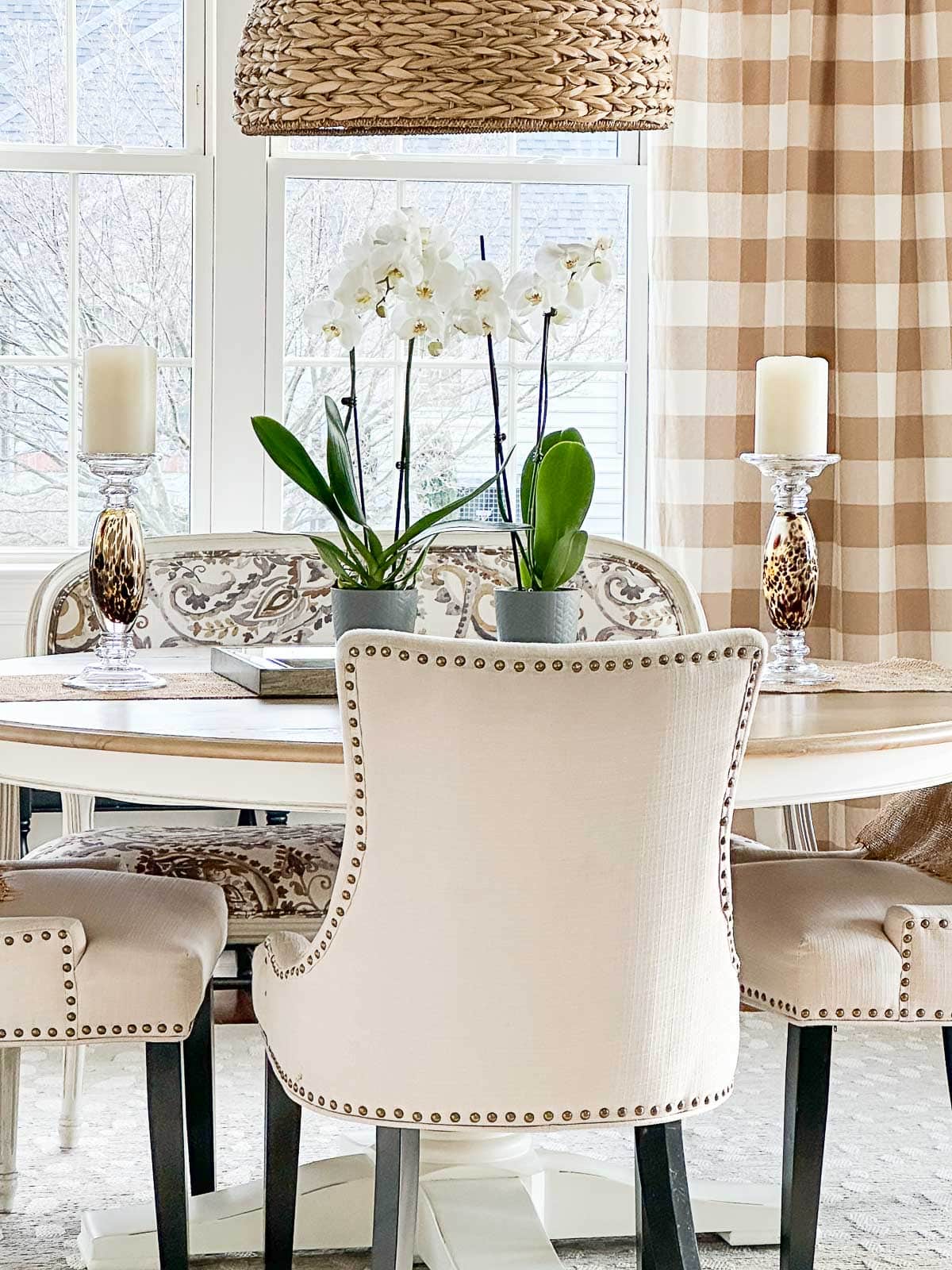 Winter Decorating Changes In The Dining Room