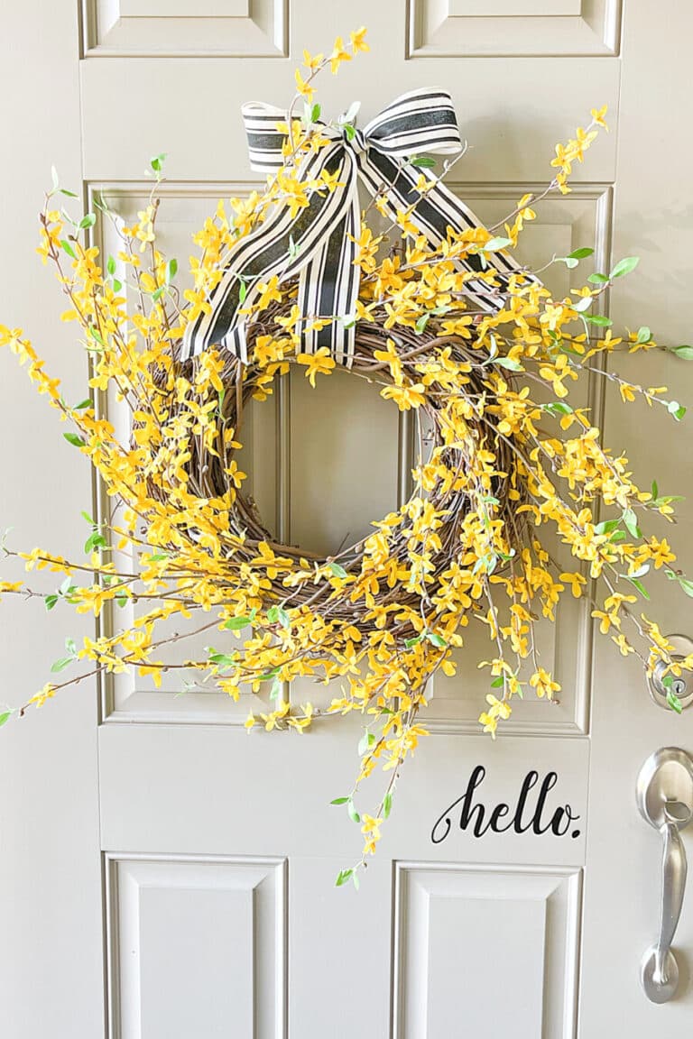 Interesting Home Tours+ Spring Wreath DIY+ Budget Decorating Ideas+ Pretty St. Patrick’s Day Table