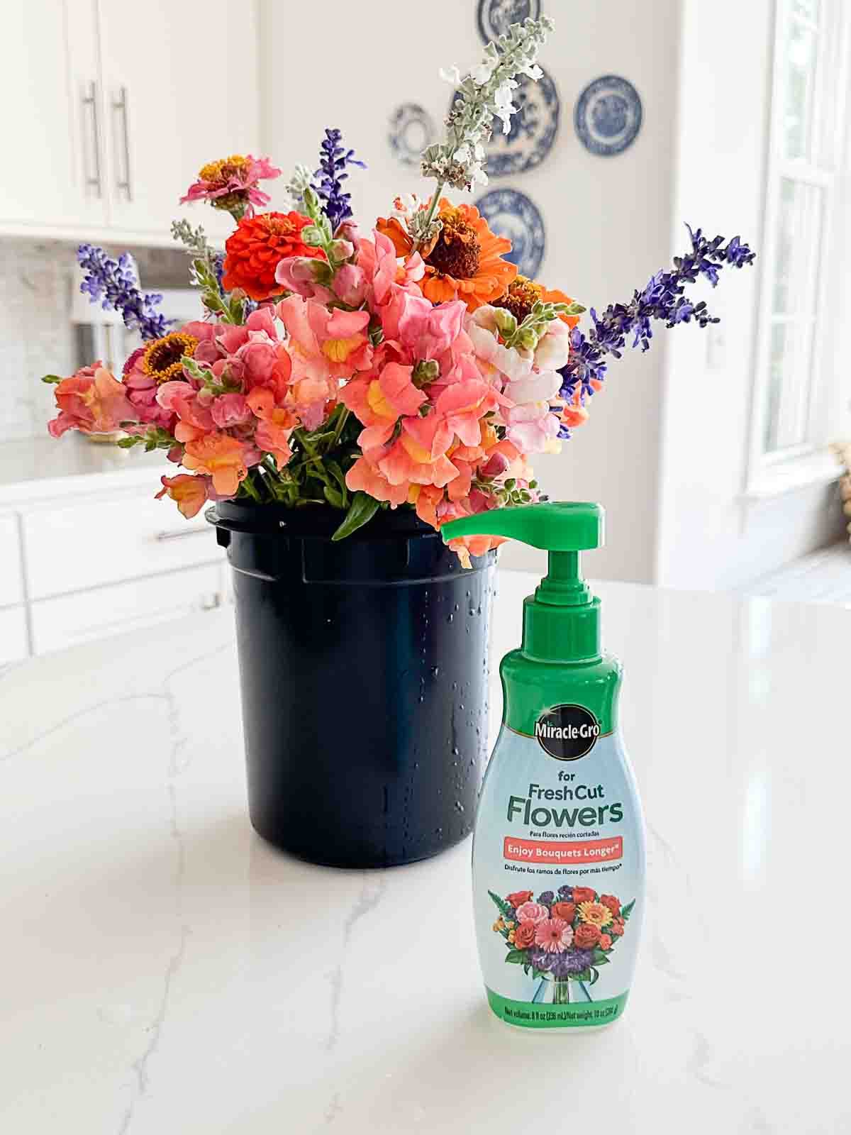 The Secrets For Keeping Cut Garden Flowers Fresh Longer - StoneGable